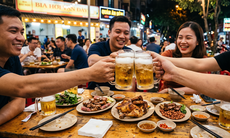 Thói quen giải nhiệt bằng bia hơi ngày hè có thể khiến axit uric tăng vọt