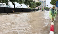 Miền Bắc mưa dông liên tiếp, miền Trung bước vào đợt nắng nóng dài ngày