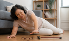 Tập chân có đủ để giảm nguy cơ té ngã?