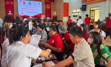 Hàng trăm người ở Khánh Hòa được khám, xét nghiệm miễn phí bệnh lý huyết học