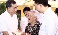 Những hình ảnh ý nghĩa trong chương trình tri ân người có công ở Bắc Ninh