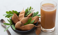 Vì sao nên uống nước me trong mùa hè?