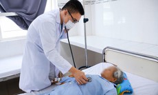 Phát hiện cụ bà thiếu máu nặng qua khám sức khỏe toàn dân
