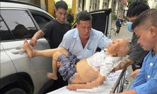 Cụ ông 93 tuổi bị tai biến, CSGT Hà Nội mở đường đến Bệnh viện kịp thời