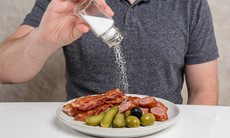 4 loại thực phẩm cần hạn chế để kiểm soát huyết áp hiệu quả