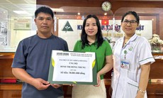 Vượt qua ca điều trị nặng, bé gái 7 tuổi bị tường đổ đè trúng người đã đi học lại