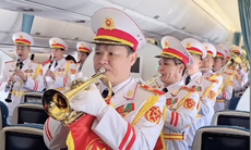 Giai điệu mừng Quốc khánh vang lên ở độ cao 10.000m trên chuyến bay Vietnam Airlines