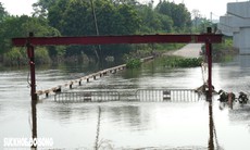 Dự án cầu nối 2 xã Hà Nội 'đắp chiếu' do không có mặt bằng thi công