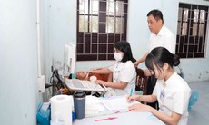 Hơn 1.000 người dân ở Huế được khám sức khỏe, sàng lọc ung thư miễn phí