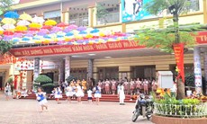 Cận khai giảng, nhiều nghề 'ăn theo' dễ kiếm tiền