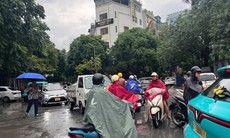 Cảnh báo dông lốc, sét và mưa đá khu vực Hà Nội