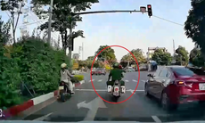 Cảnh sát 113 'mở đường' đưa bệnh nhân nghi tai biến đến bệnh viện