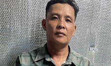 Chồng cũ đổ xăng đốt vợ