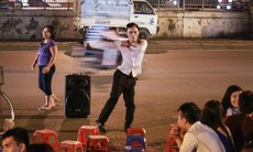 Cuộc sống mưu sinh lề đường của “Thánh quẩy” gây sốt Vietnam's Got Talent