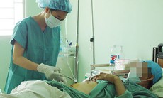 Người hiến thận phải chịu tiền xét nghiệm