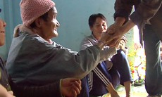 Cái Tết ấm cúng của cha con "người rừng"
