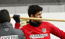 Bài tập siêu dị của Diego Costa trước derby Madrid