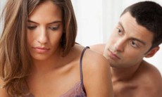 Vì sao các cô gái bị đau trong lần "yêu" đầu?