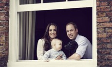 10 giây phút đáng yêu nhất của William và Kate