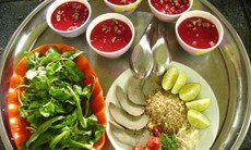 10 món ăn tuyệt hảo mà nguy hiểm của người Việt