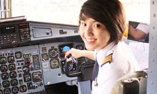 Nữ phi công trẻ nhất Việt Nam kể về việc chọn nghề