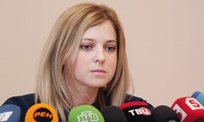 Ukraina truy nã nữ Bộ trưởng xinh đẹp của Crimea