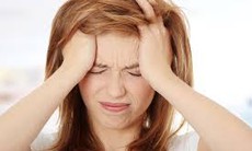 Bị đau đầu, có nên tiêm thuốc bổ não?
