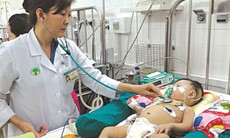 TP.HCM: Giao mùa, bệnh hô hấp nặng tăng cao