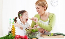 Tầm quan trọng của ăn rau quả với trẻ em