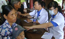 Hàng trăm người dân Mường Nhé được khám bệnh, cấp thuốc miễn phí
