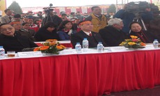 Hàng nghìn người tham dự "lễ hội Xuân Hồng 2014"