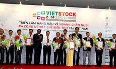 Trang trại Vinamilk nhận giải thưởng Trang trại bò sữa xuất sắc nhất Việt Nam năm 2014
