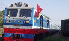 Nghi án lót tay 16 tỉ: Tạm dừng việc 2 Phó tổng GĐ Đường sắt