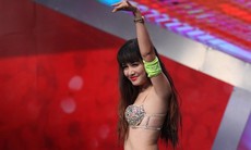 Vietnam's Got Talent: Huy Tuấn xin số điện thoại thí sinh gợi cảm