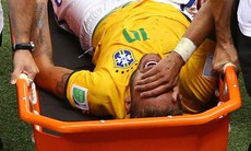 Neymar khóc nức nở do sắp bỏ lỡ World Cup vì chấn thương