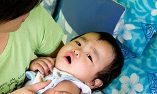Giun chui ống mật gây đau bụng