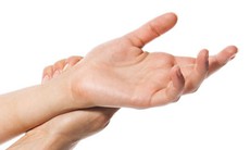 Tôi có thể gây tê cóng và vụng về bàn tay