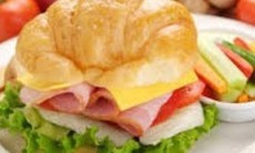 Ăn sáng không đúng cách nguy hại cho sức khỏe