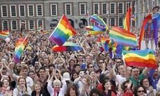 Ireland hợp pháp hóa hôn nhân đồng tính