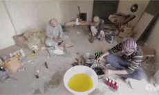 Cận cảnh "công nghệ" chế thuốc giả bằng vôi vữa