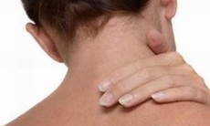 Cách khắc phục đau nhức sau khi ngủ dậy