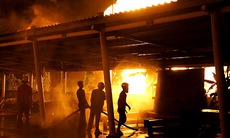 Cháy cực lớn trong đêm, Đồng Nai xin chi viện của Hải quân