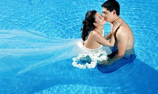 Ảnh cưới nóng bỏng chưa công bố của Bình Minh
