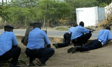 Các tay súng bắt cóc nhiều sinh viên làm con tin tại Kenya, sát hại 14 người