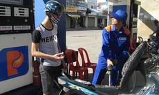 Xăng tiếp tục giảm giá thêm 178 đồng/lít