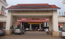 Mê mệt ở chợ của nữ đại gia người Việt xứ Lào