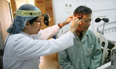 Coi chừng ù tai, dấu hiệu của nhiều bệnh