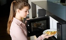 Mẹo hữu ích dành cho tất cả mọi người từ lò vi sóng