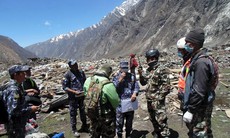 Hàng trăm người có thể bị tuyết lở vùi lấp ở Nepal