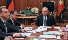 Thu nhập của Tổng thống Putin thấp hơn nhiều các nhân viên cấp dưới